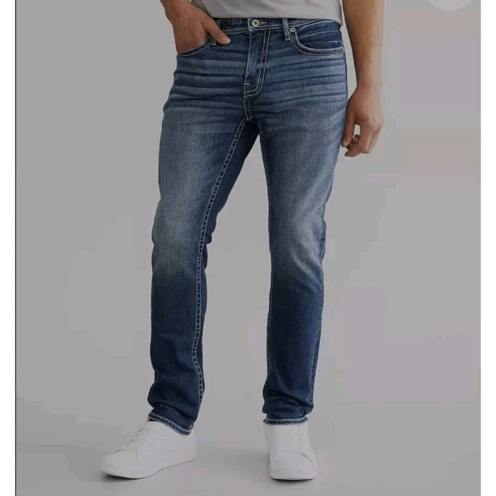 BKE Buckle Ethan Straight Stretch Jeans Mens 33 x 32 Acorn Blue Denim Whiskered